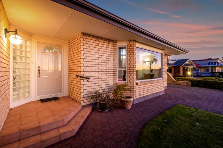 7 Saddle Row Welbourn_17