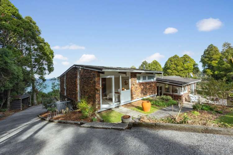 57 Arapito Road Titirangi_4