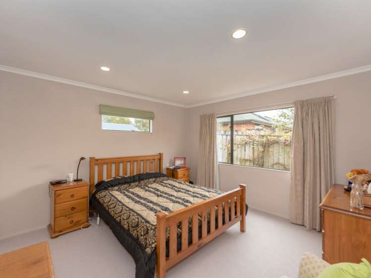 2 Akona Lane Hamilton East_7