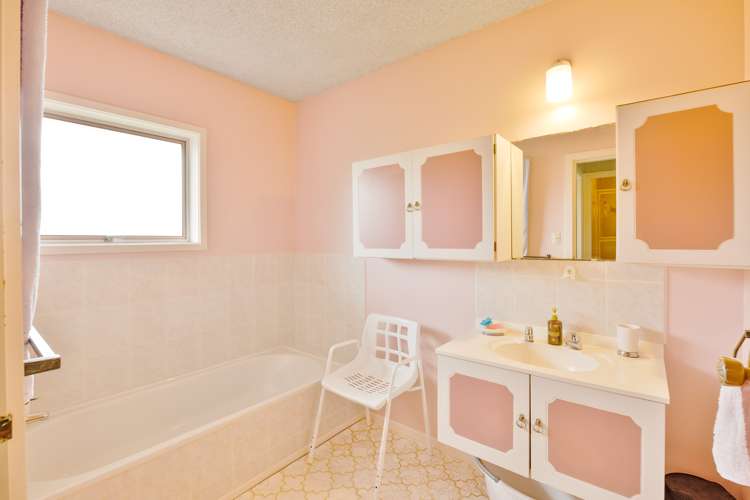 16 Irene Crescent Dinsdale_14