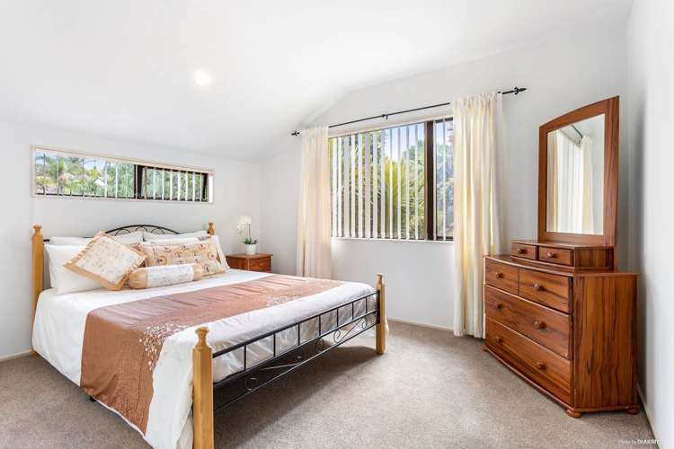 2/1 Merton Avenue Glenfield_12