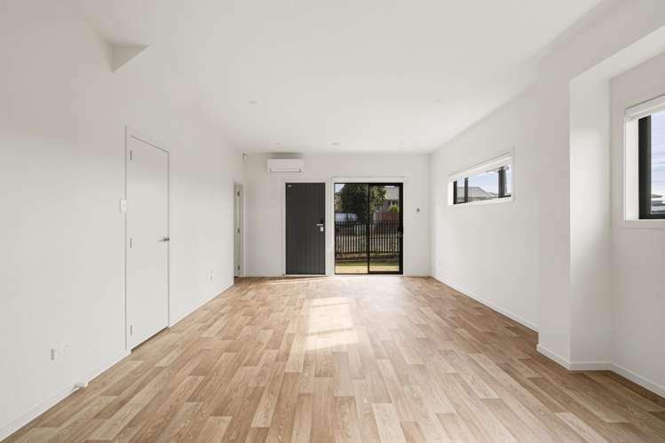 1/75 McAnnalley Street Manurewa East_4