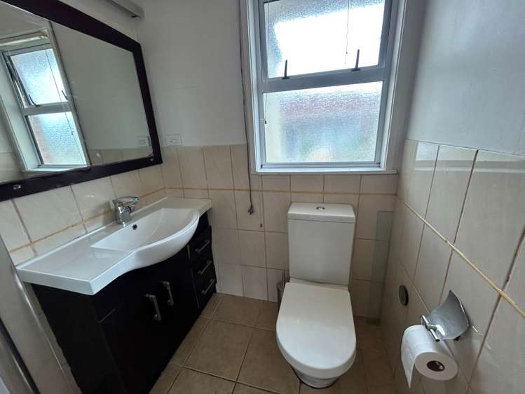 1/98 Te Atatu Road Te Atatu South_7