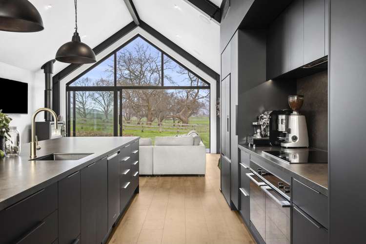 3072 Cambridge Road Cambridge_10