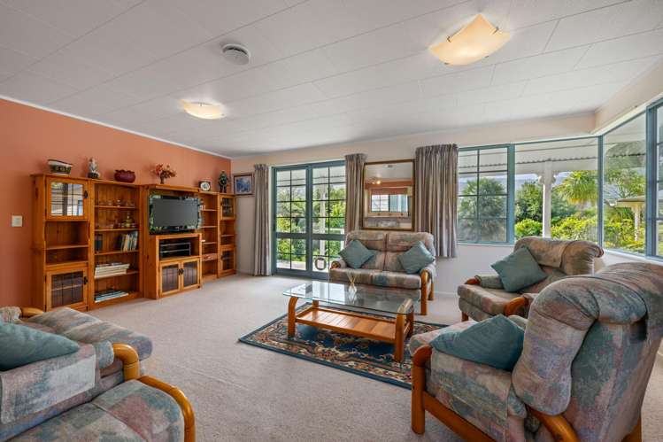 1693 Queen Charlotte Drive Queen Charlotte Sound_6