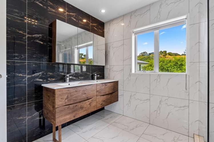 126-128 Lax Crescent Leigh_37