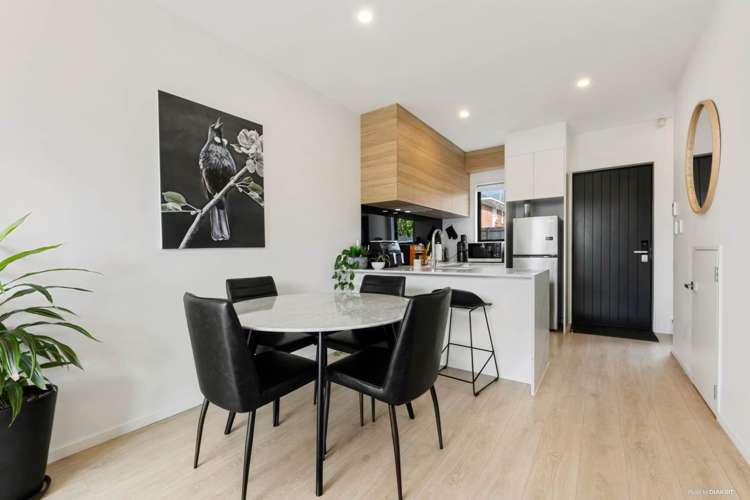 7/403 Blockhouse Bay Road_3