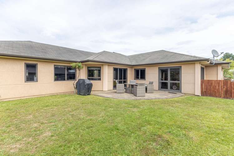 73 St James Drive Huntington_22