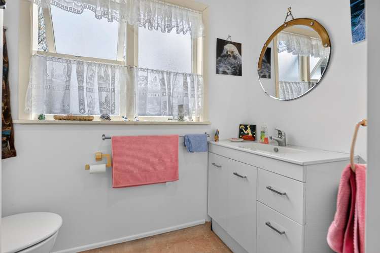 126 Clyde Street Hamilton East_12