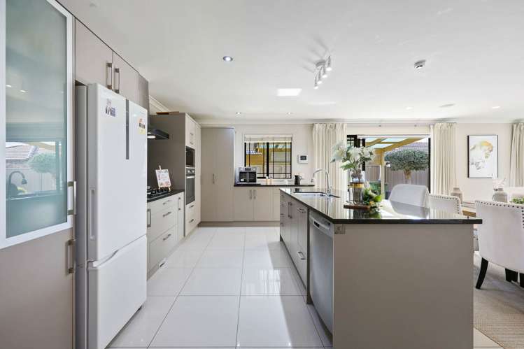 16 Erceg Way Rosehill_12