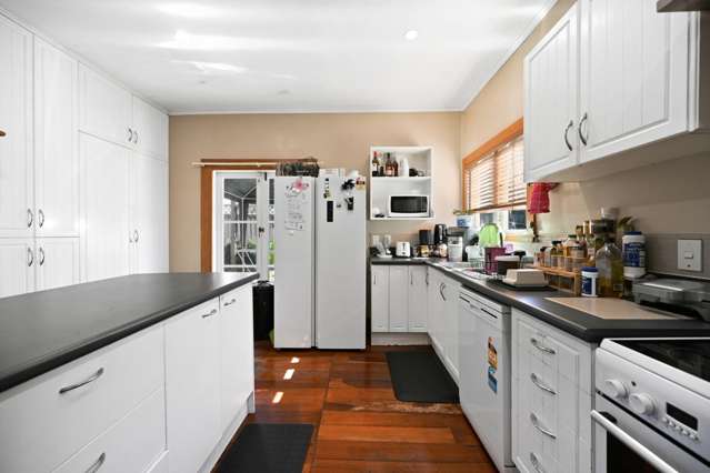 12 Hinau Street 2752_3