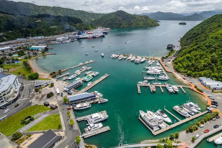 39 Waikawa Road Picton_15