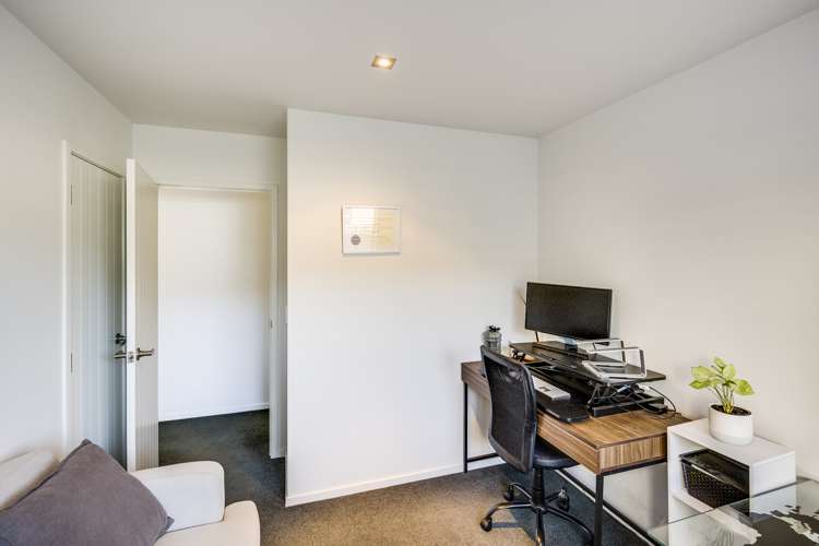 32 York Avenue Tamatea_19