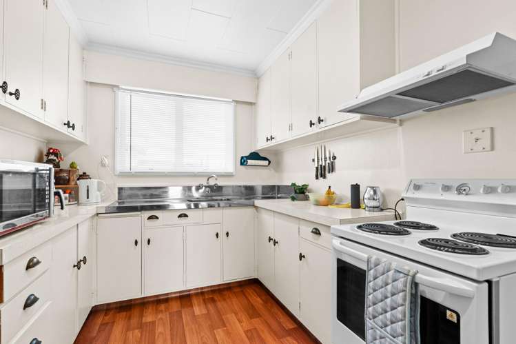 2b Coddington Crescent_1