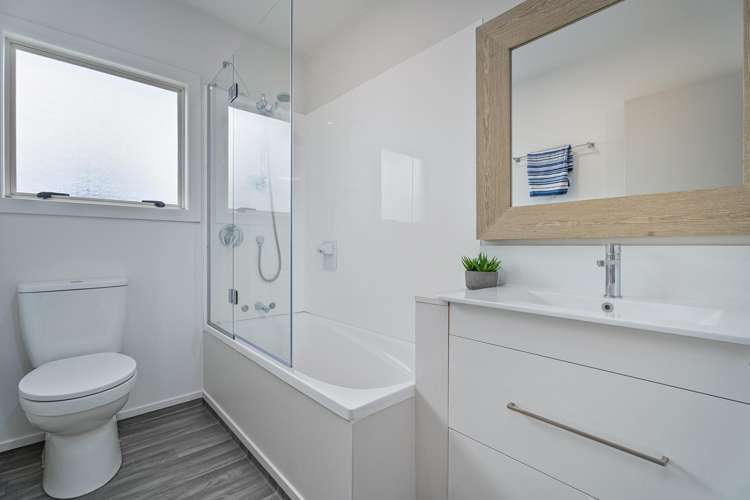 11 Martin Place Cooks Beach_15