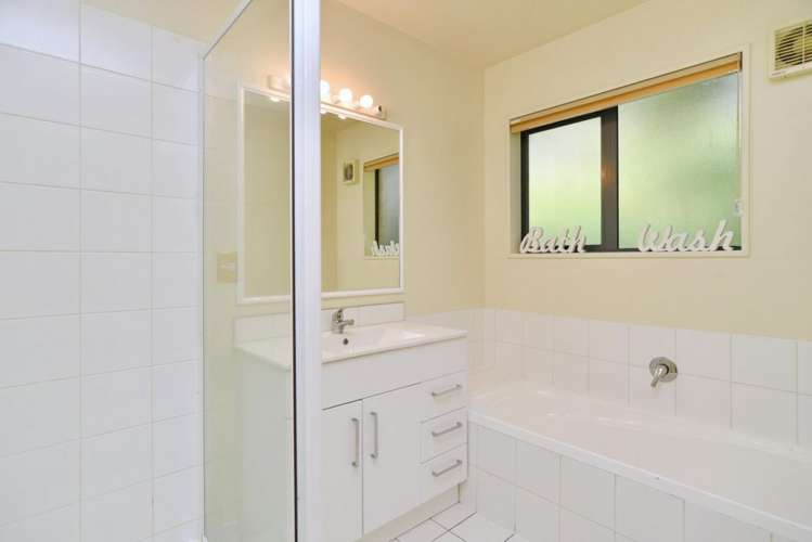 10 Riegler Place Belfast_21