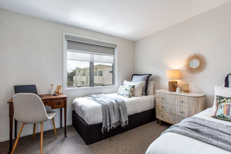 25/3 Riverside Road Orewa_14