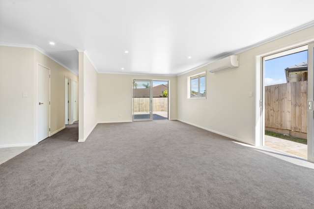 15 Ocean View Rise Ruakaka_4