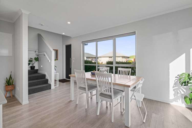 52 Tippet Crescent Wigram_8