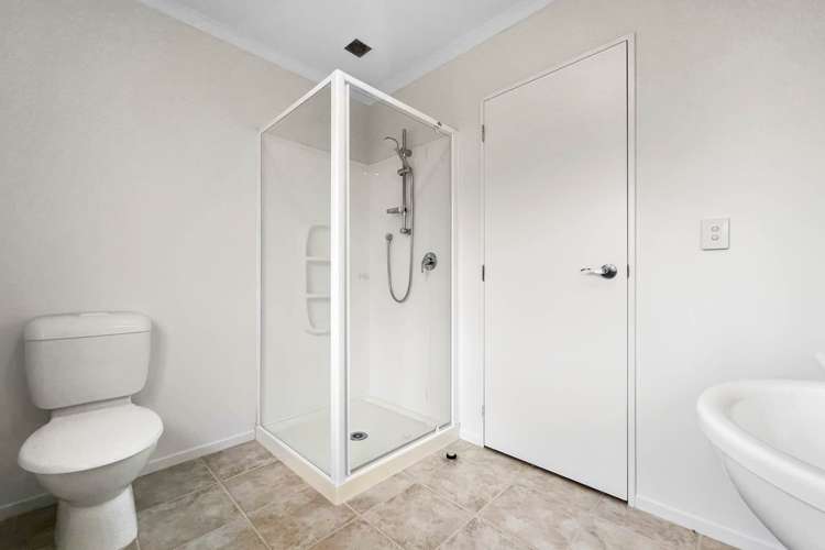 37 Croftview Road Wattle Downs_18