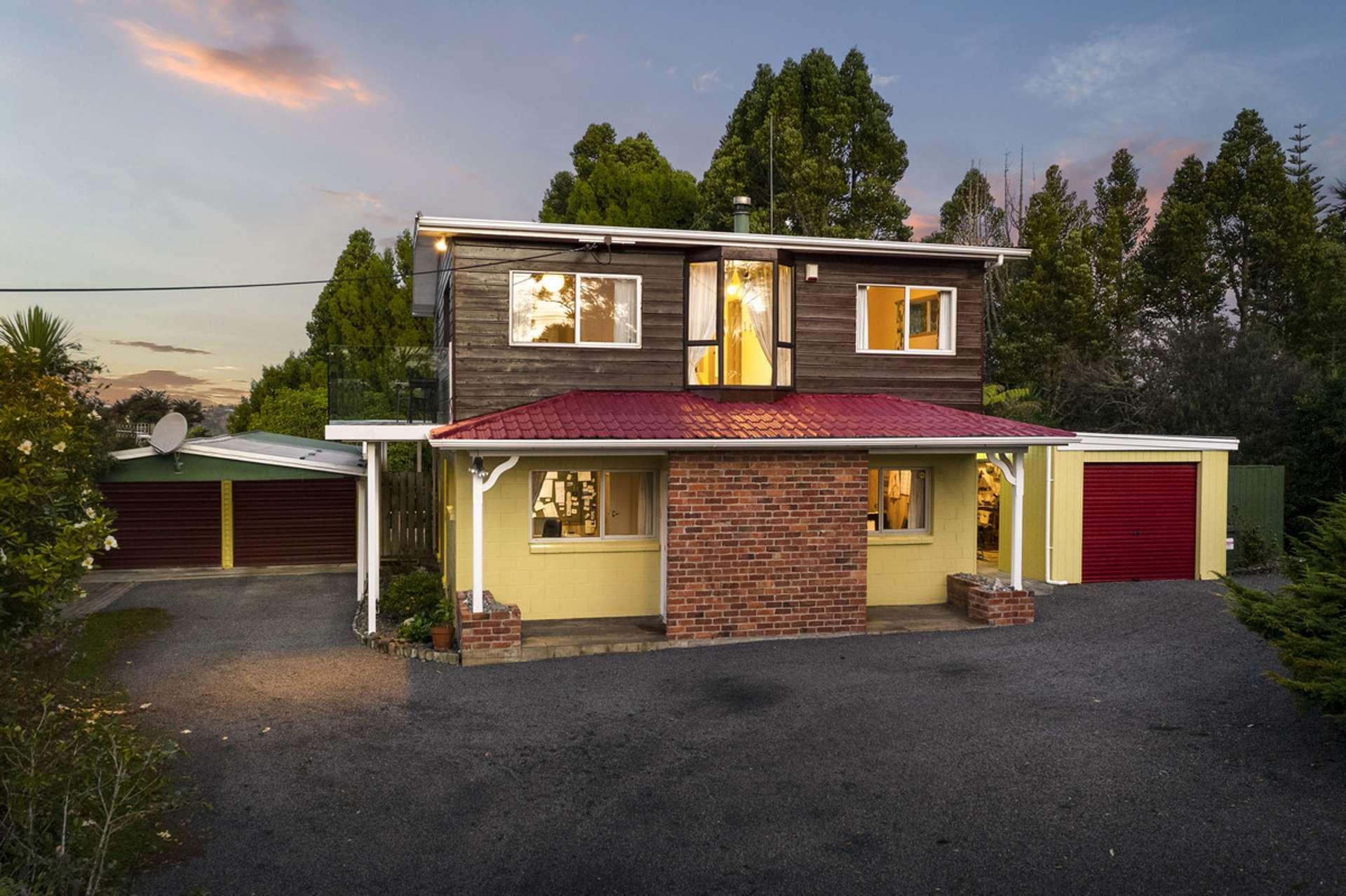 194 Forest Hill Road Waiatarua_0