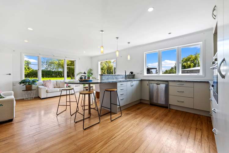 16 Eureka Road Eureka_6