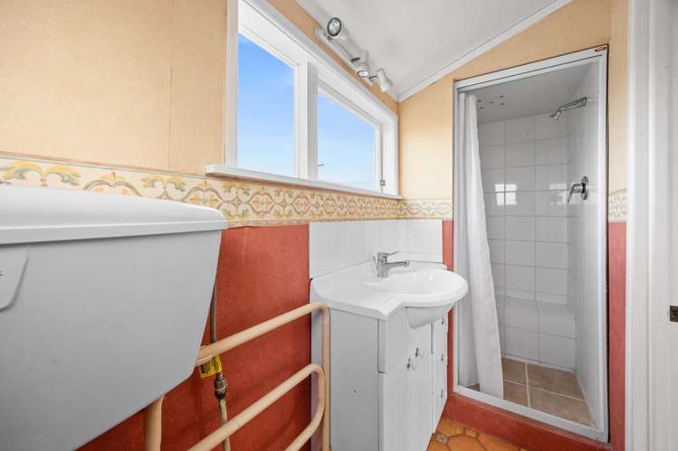 44 Ellesmere Crescent Pakuranga Heights_14