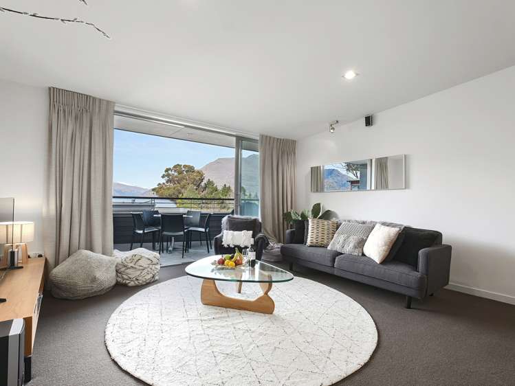 38h Lomond Crescent Queenstown_21