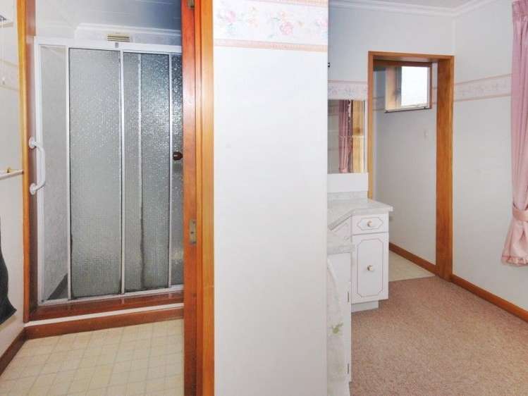 36a Lincoln Road Carterton_13