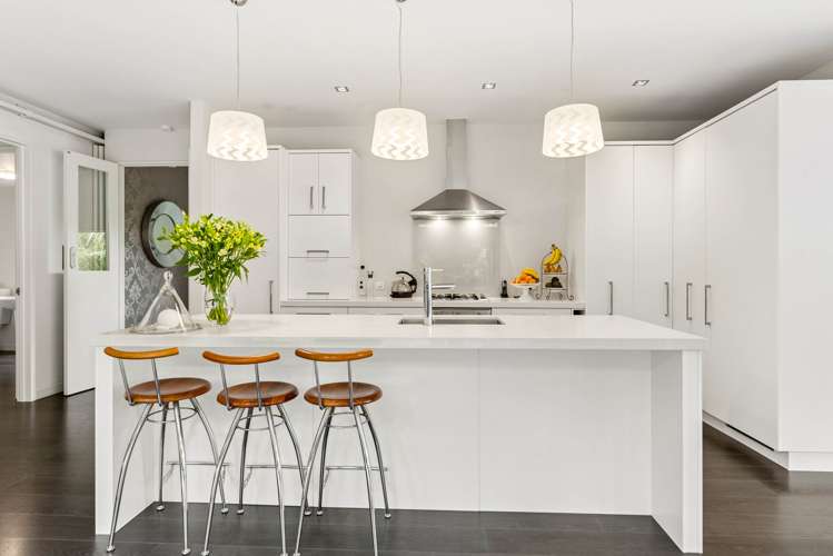143 Attwood Road Paremoremo_11