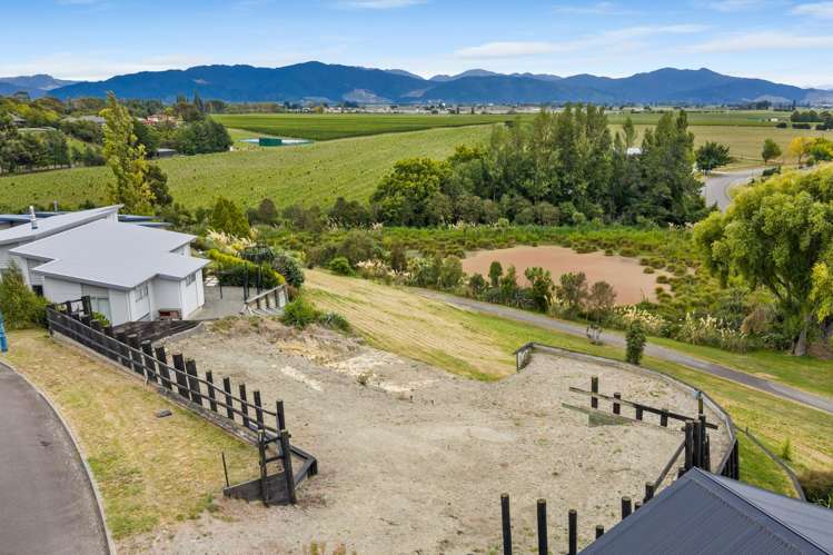 8 Lake View Place Fairhall_7