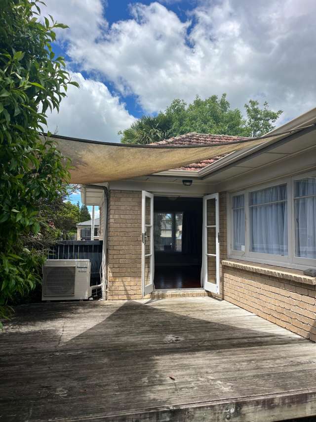 Summer living and entertaining