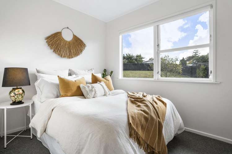 89 Fairclough Road Beach Haven_12