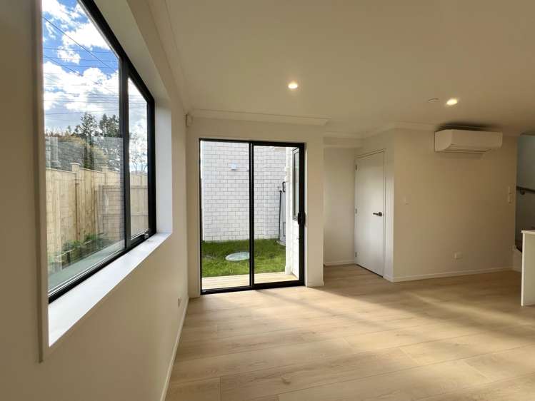 71b Royal Road Massey_2