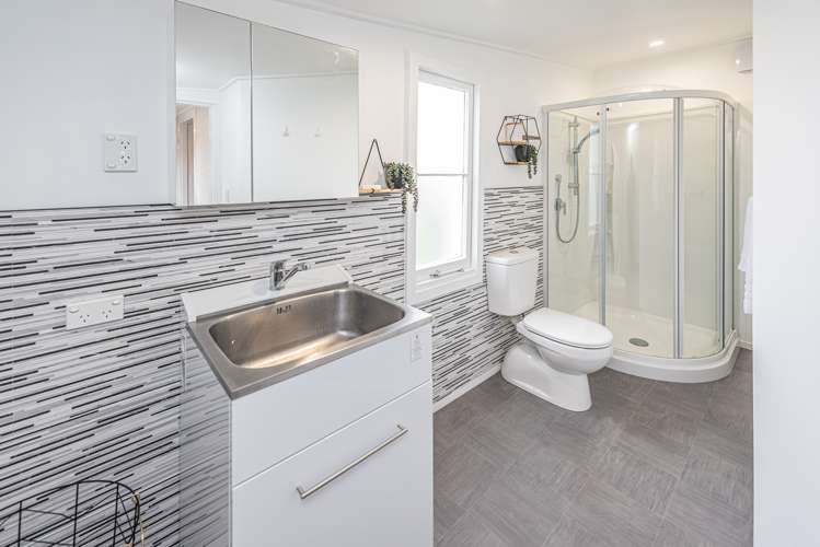 63 Surrey Road Springvale_15