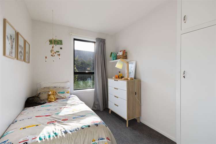 44 Karnak Crescent Russley_10