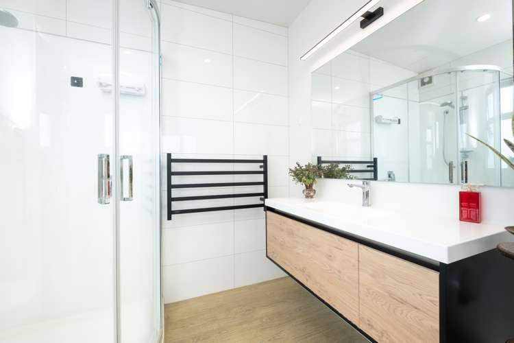 82b Meeanee Quay Westshore_14