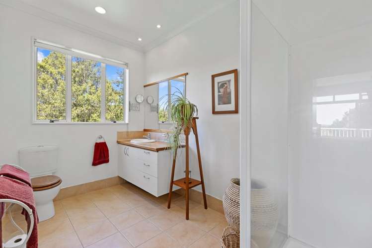 25 Gunbar Drive Welcome Bay_19