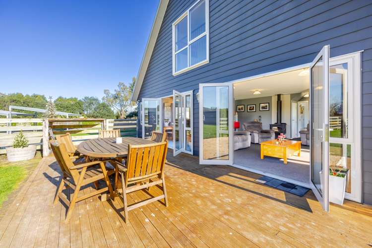 2/281 Lindsay Road Waipukurau_2
