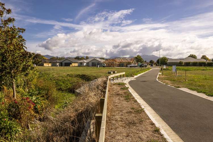 11 Magnolia Drive Springlands_7