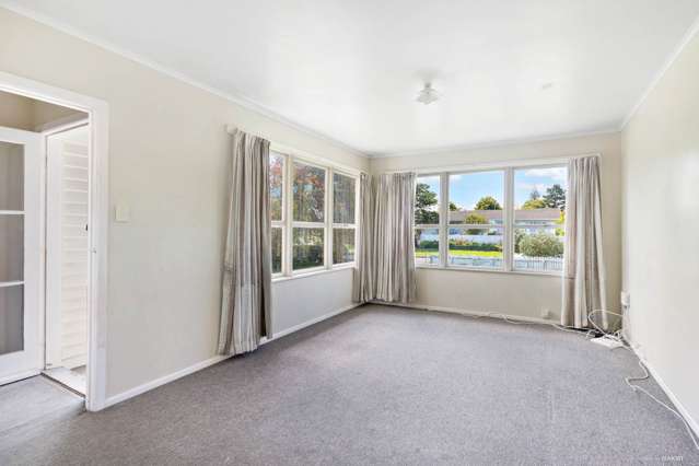 14 Laxon Avenue Otara_3