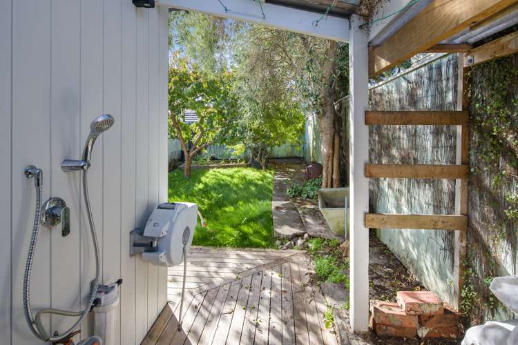 13 Picton Avenue Newtown_21