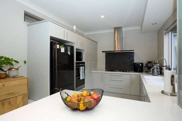 17 Tihi Street Stonefields_4