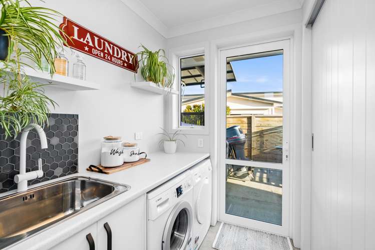 42 Waitemata Drive One Tree Point_17