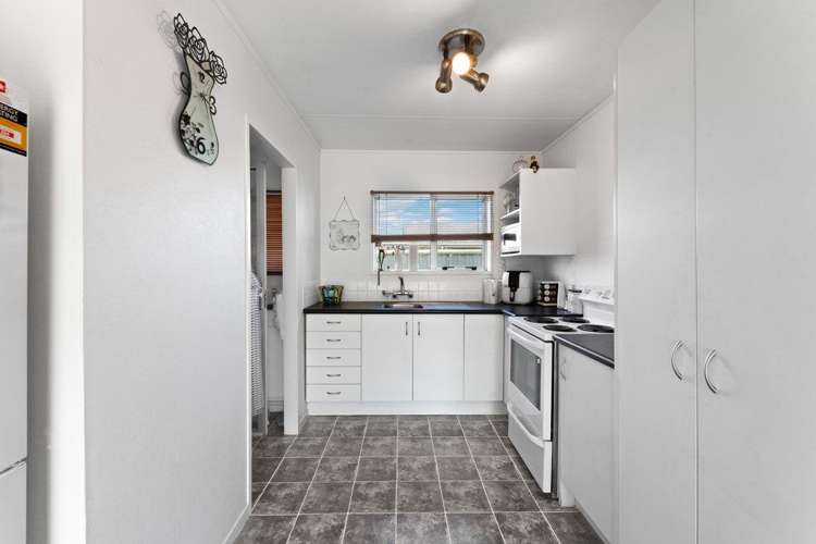 3/50 Kenderdine road_5