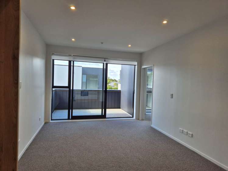 5/3 Treasure Lane Te Atatu South_5