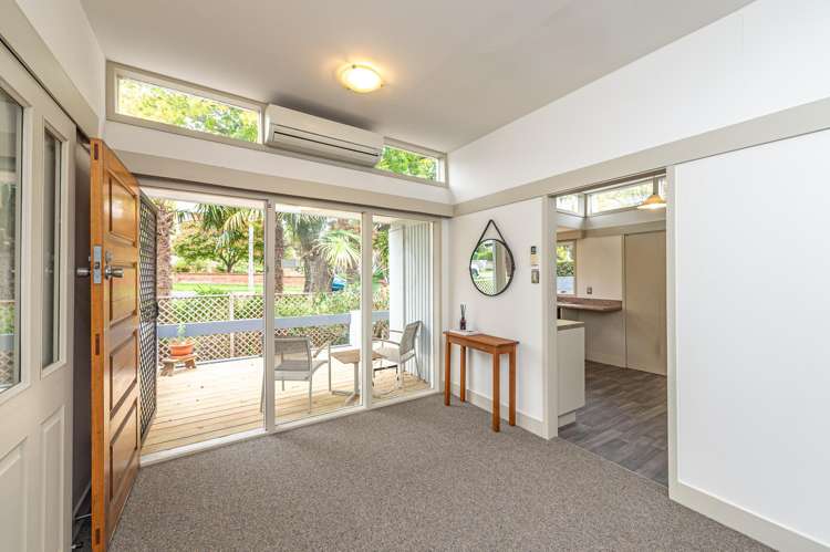 8b Brassey Road Saint Johns Hill_11