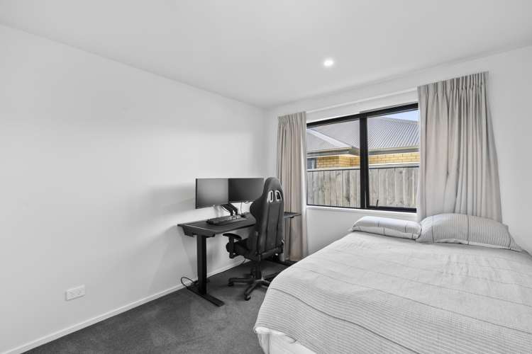 17 Vitalia Crescent Lincoln_16