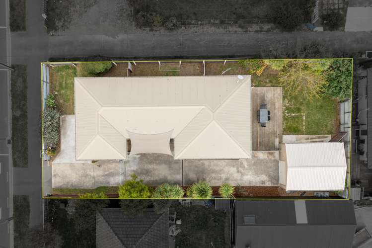 248 Breezes Road Aranui_18