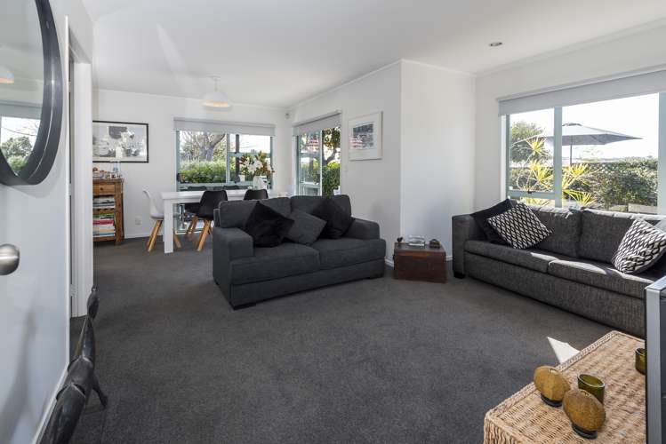 1/50 Drake Street Howick_5